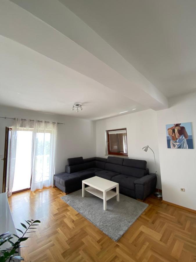 Apartments Irina Rovanjska Exterior foto