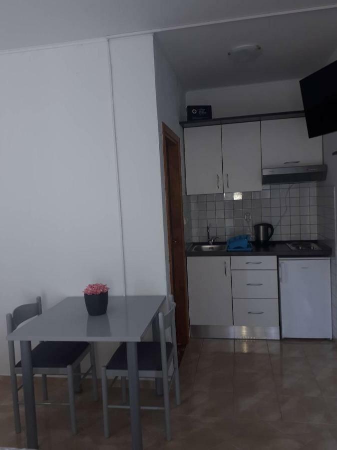 Apartments Irina Rovanjska Exterior foto